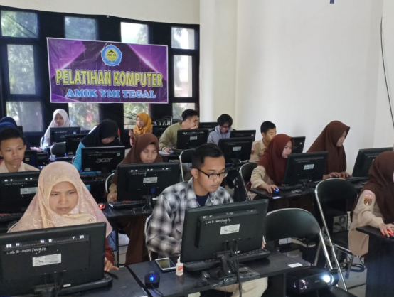 AMIK Gandeng Mahasiswa Tingkatkan Ketrampilan Aplikasi Office