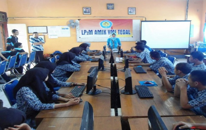 AMIK YMI Tegal Mengadakan Pelatihan Pembuatan Web di SMK Muhammadiyah 1 Tegal