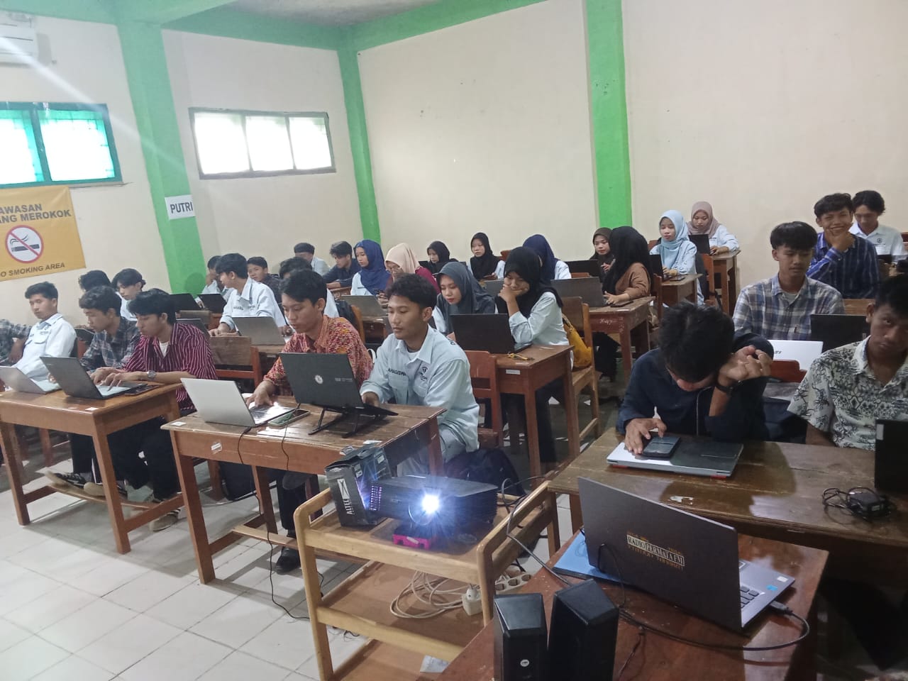 Kick Off Platform Pembelajaran E-Language Altissia Untuk Mahasiswa UTD PSDKU Tegal Kick Off Platform Pembelajaran E-Language Altissia Untuk Mahasiswa UTD PSDKU Tegal