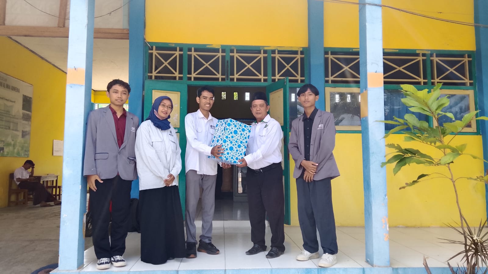 Universitas Teknologi Digital Laksanakan Penjemputan Mahasiswa Internship di MA Al Iman Adiwerna Universitas Teknologi Digital Laksanakan Penjemputan Mahasiswa Internship di MA Al Iman Adiwerna