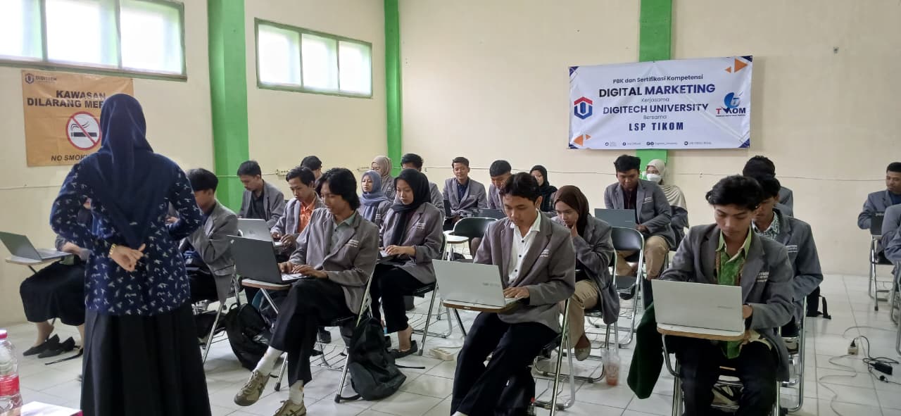 Universitas Teknologi Digital bekerja sama dengan LSP TIKOM menyelenggarakan Pelatihan dan Ujian Sertifikasi BNSP Kompetensi Digital Marketing Universitas Teknologi Digital bekerja sama dengan LSP TIKOM menyelenggarakan Pelatihan dan Ujian Sertifikasi BNSP Kompetensi Digital Marketing