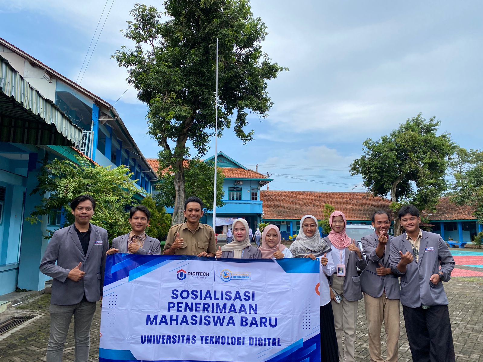 Universitas Teknologi Digital Melaksanakan Kegiatan Sosialisasi PMB Di SMA PGRI 1 Taman Pemalang