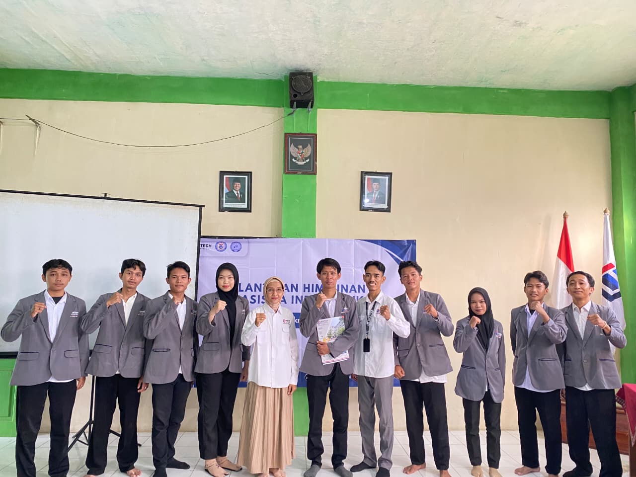 Universitas Teknologi Digital Mengadakan Pelantikan Pengurus HIMANIF